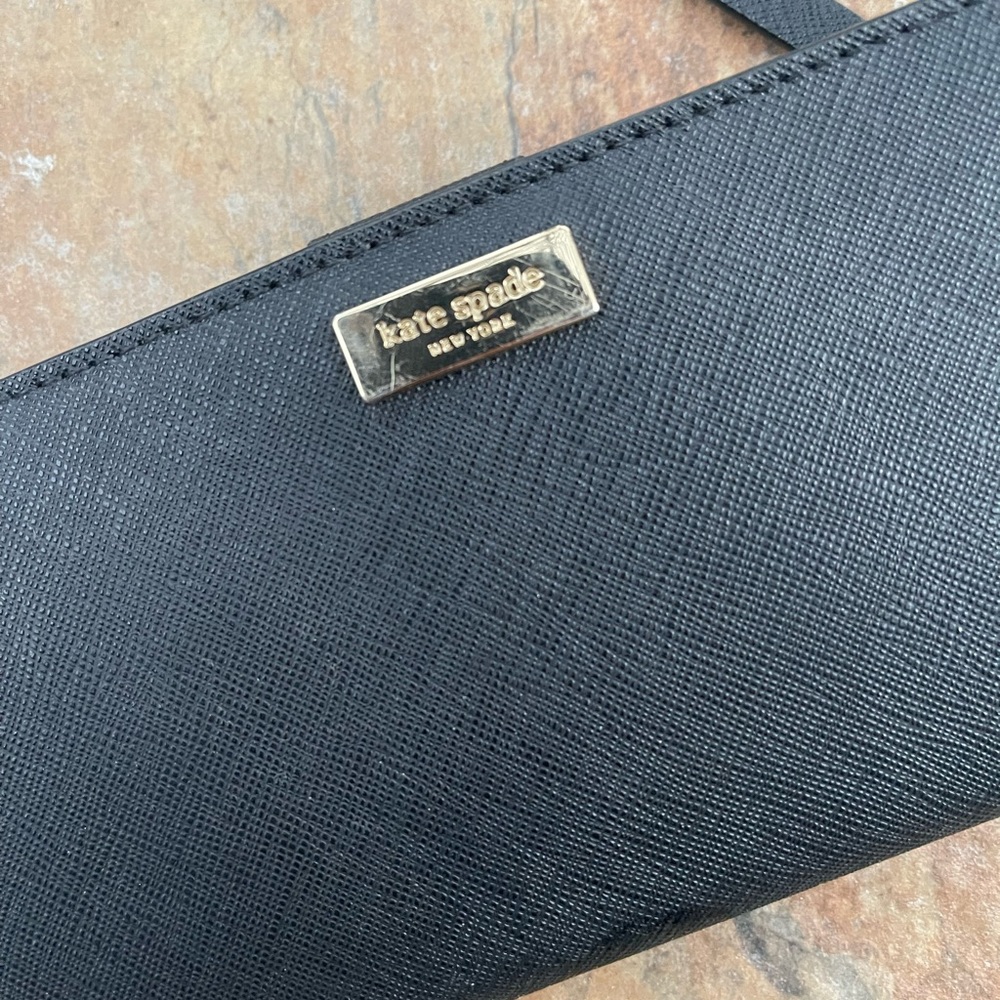 Kate Spade ♠️ - Picture 3 of 6